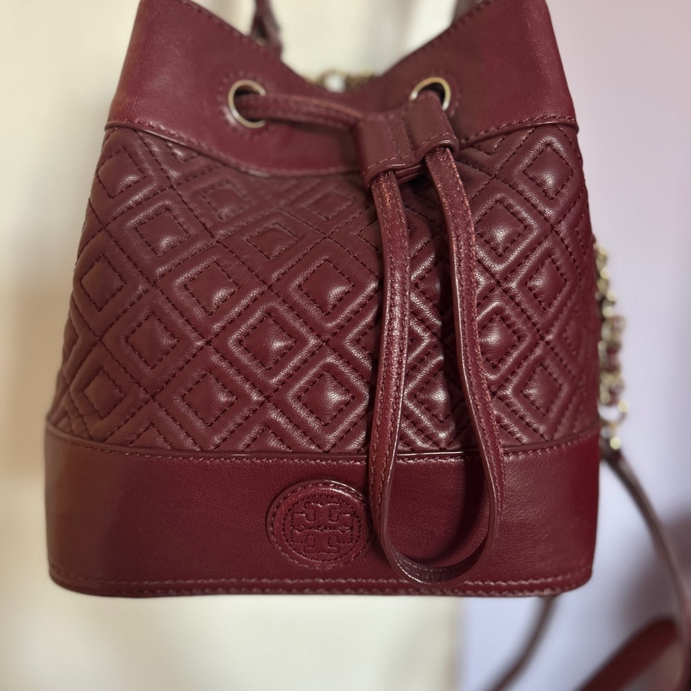 Tory Burch Quilted Drawstring Bucket Bag in Burgundy